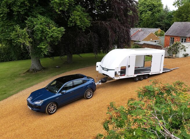 Kryté přívěsy pro automobily