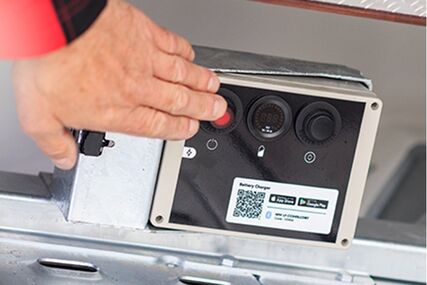 Palubní baterie a řídicí jednotka