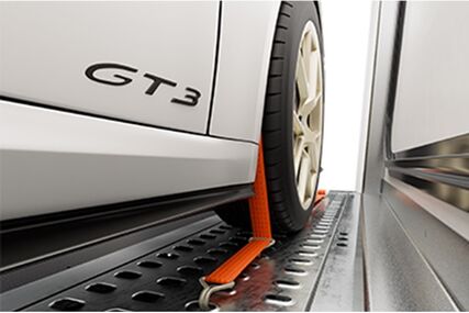 4× upínací popruhy přes kola