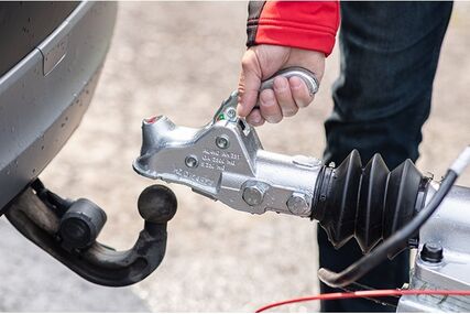 Uzamykatelná tažná hlavice