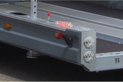 Boční úložné kapsy