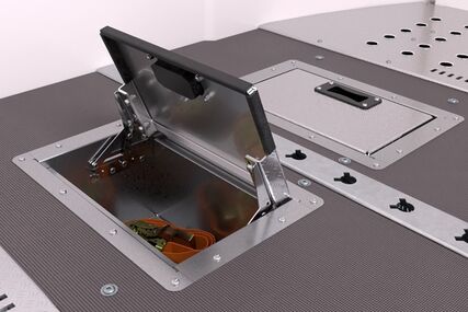 Podpalubní úložné boxy