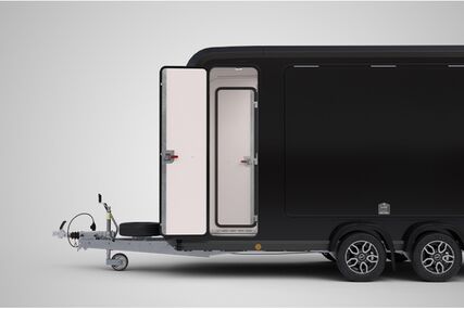 Celoplošné dveře pro pěší