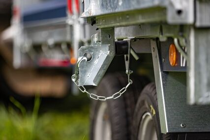 Zadní dveře s bočním závěsem